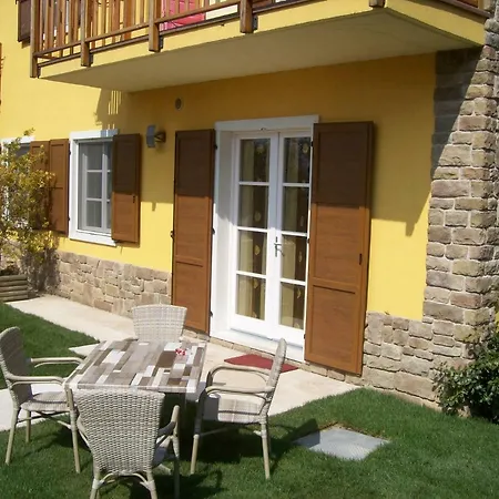 Appartement Tasel With Heated Pool Malcesine