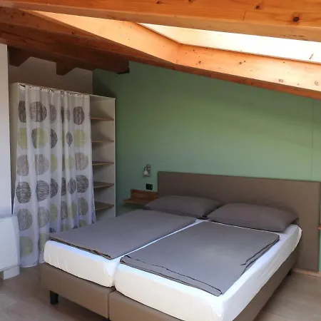 Tasel With Heated Pool Appartement *